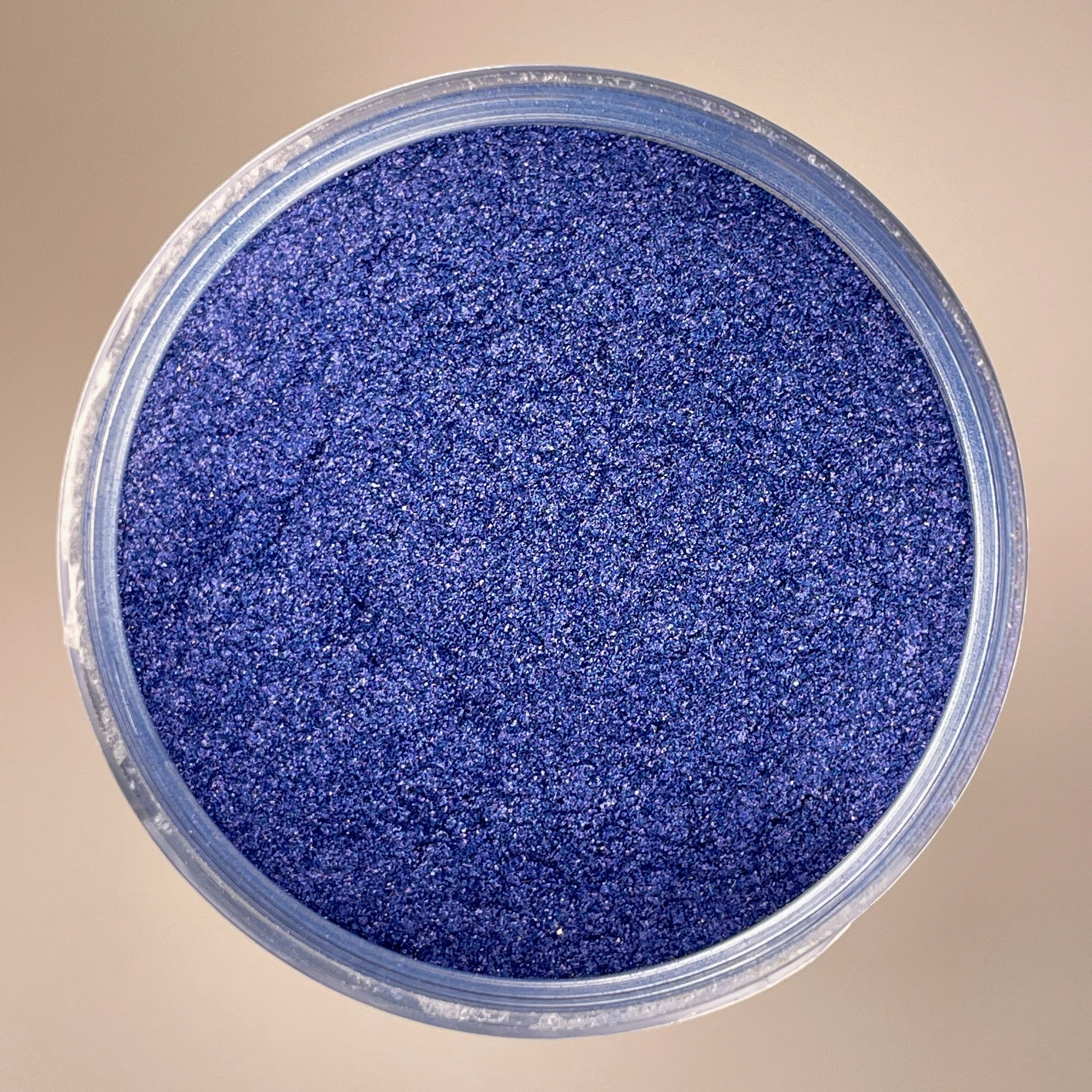 Finely milled mica powder for smooth and even application for various art pratices but also gives more of a glitter effect